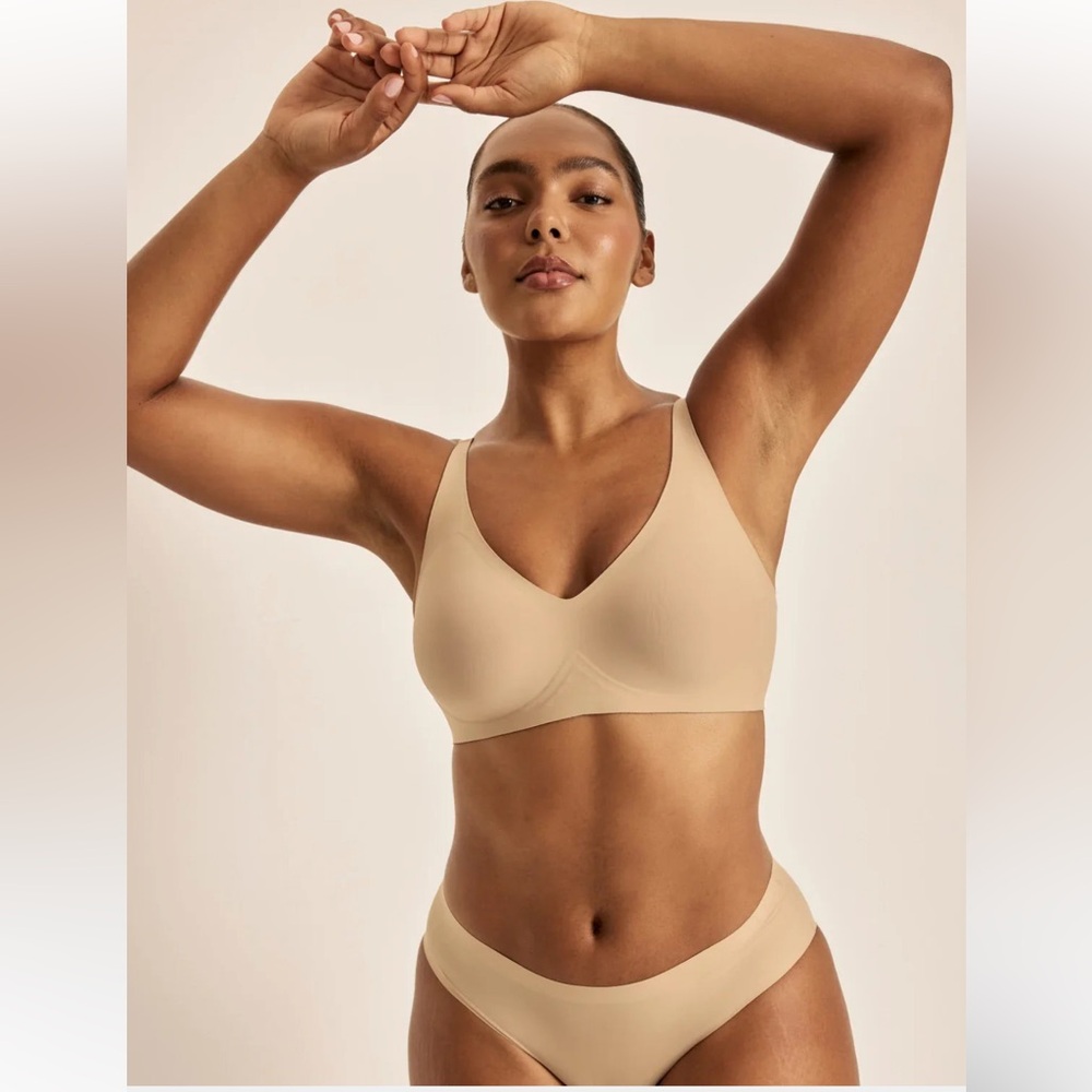 Like New Knix Revolution V-Neck Bra